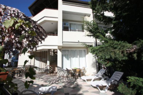 VVV Hotel